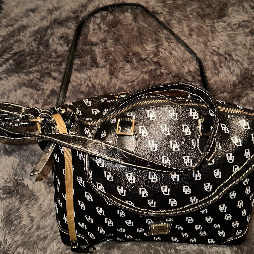 Dooney & Bourke Black and White Monogram Shoulder Bag - Picture 5 of 16